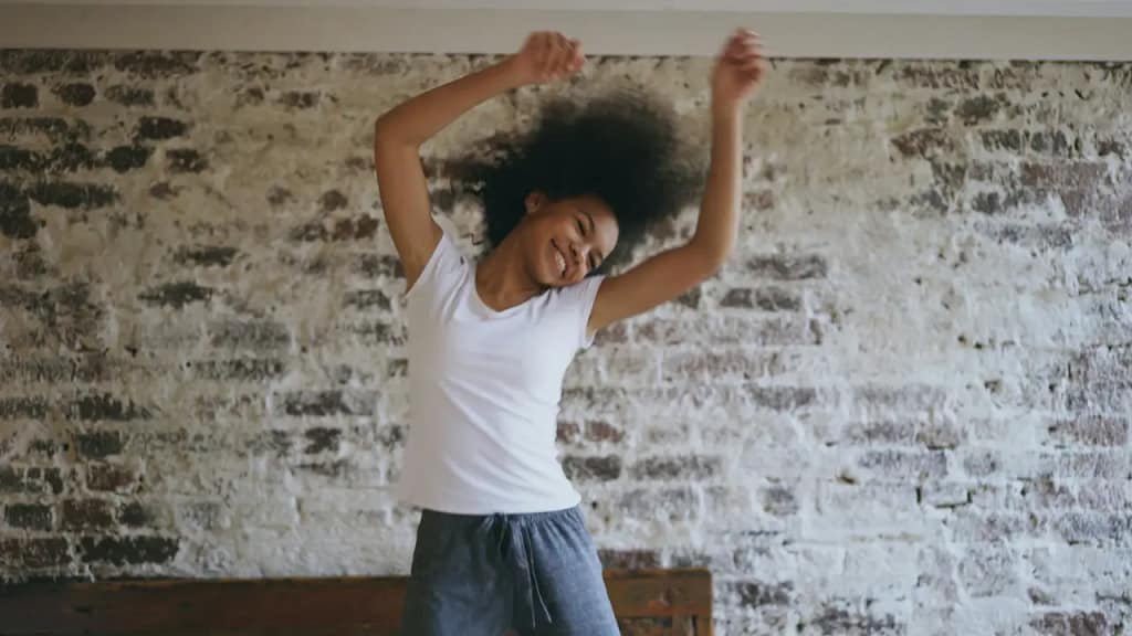 Do you need a gym to lose weight - Jumping for fun & exercise