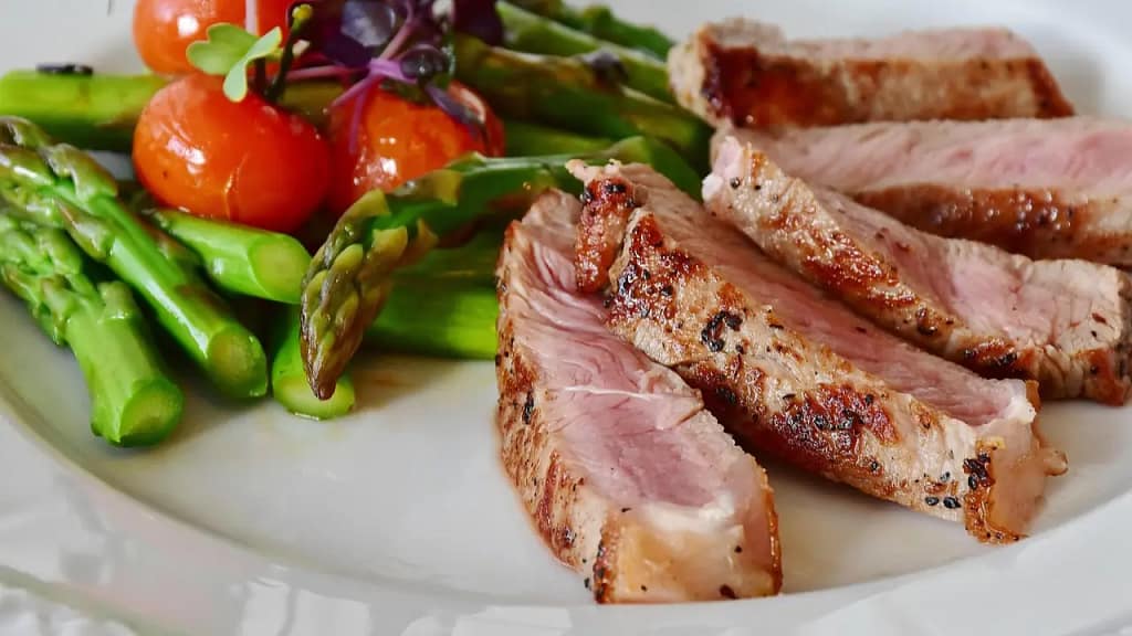 Reduce Your Appetite - meal of chops & veg