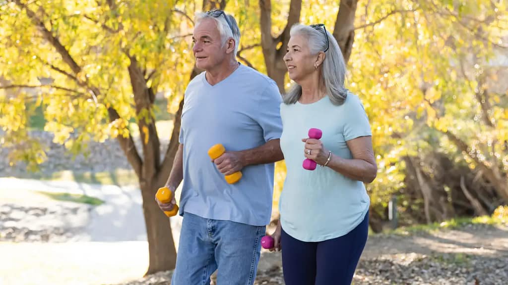 Sustainable Weight Lost A couple walking