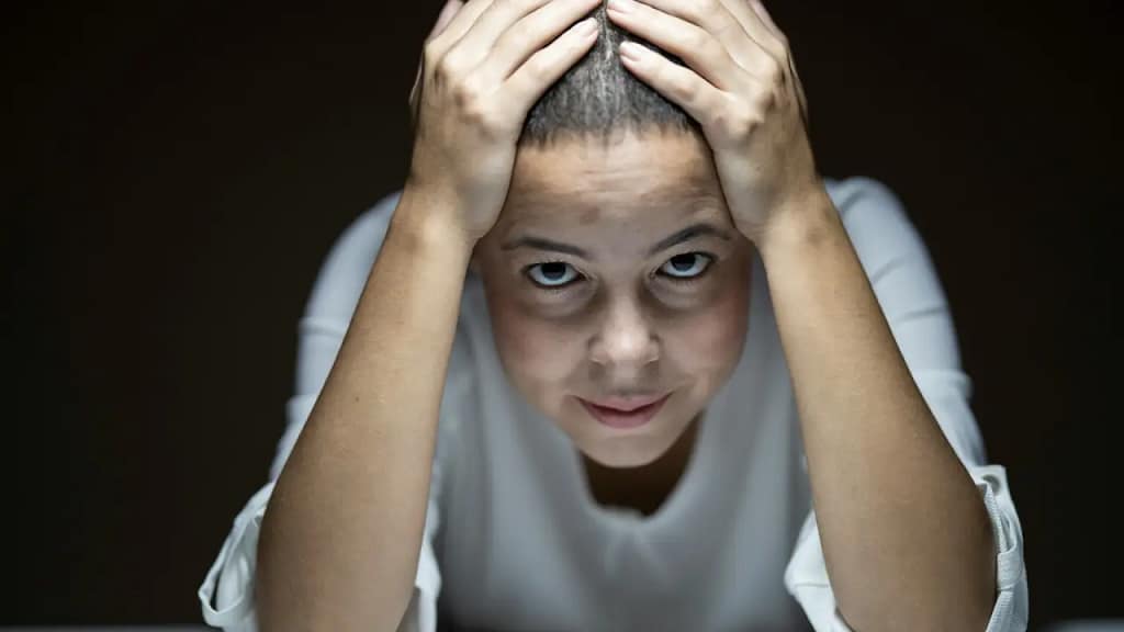 Hair loss explained with healthy and thinning hair