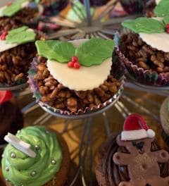 Controlling Your Blood Sugar Naturally - cakes