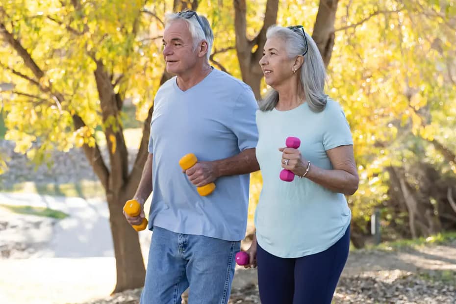 Sustainable Weight Lost A couple walking